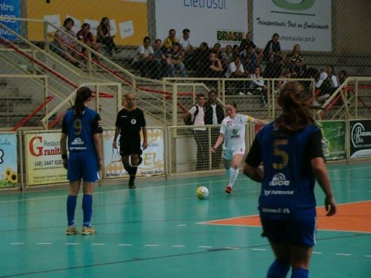 Unesc na liderança do Estadual feminino