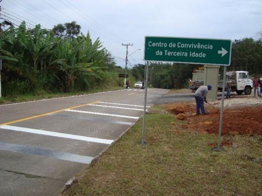 Sinalização reforçada na rua Honório Búrigo