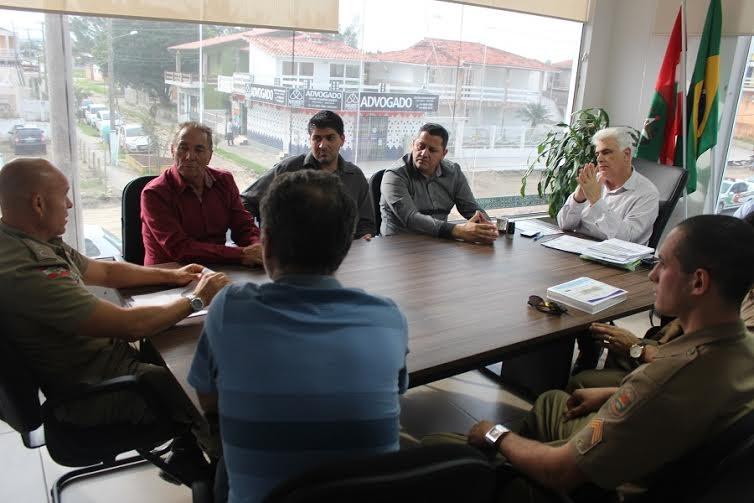 Reunião debate a municipalização do trânsito 