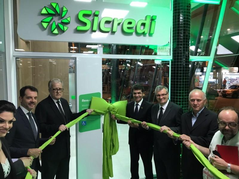 Sicredi inaugura nova agência com horário de atendimento ampliado