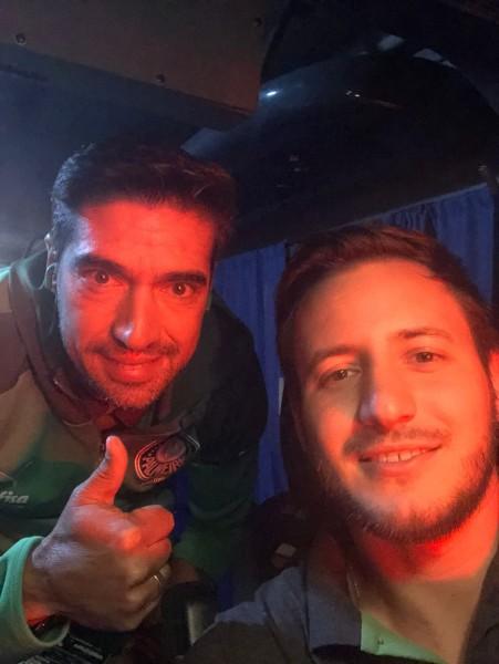 Bastidores: Abel Ferreira gente boa e surpreso com a atmosfera de Criciúma