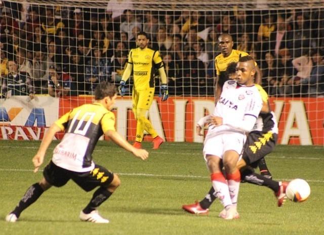 Acompanhe o minuto a minuto de Criciúma 1 x 1 Vitória