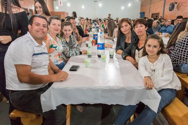 Servidores de Lauro Müller participam de jantar em comemoração ao Dia do Trabalhador