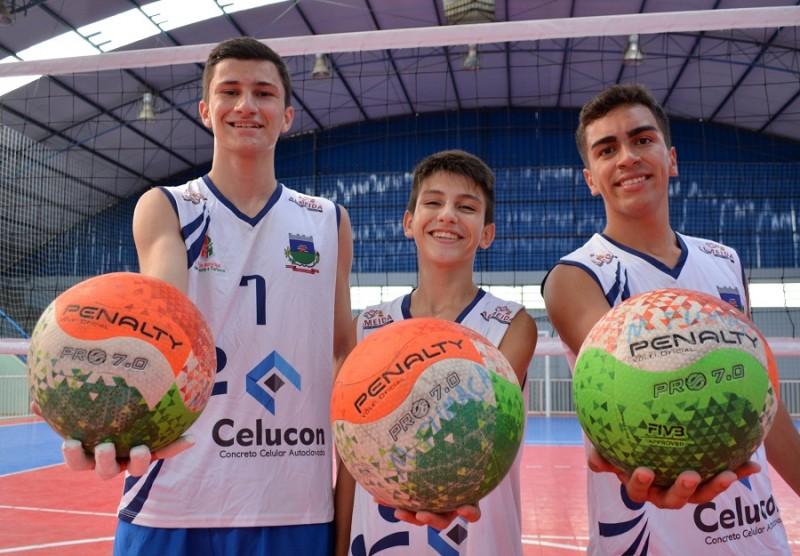 Morro da Fumaça: atletas da equipe de vôlei participam de seletiva neste sábado