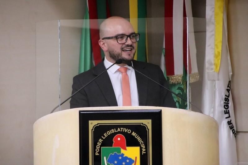 Nícola Martins retorna à Câmara de Vereadores para seguir compromissos