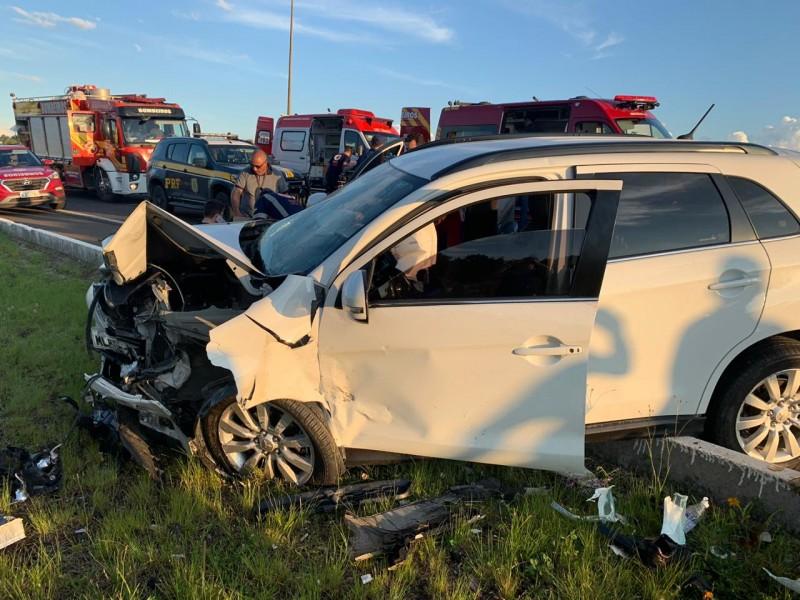 Deputado estadual Julio Garcia e esposa sofrem acidente de carro na BR-282