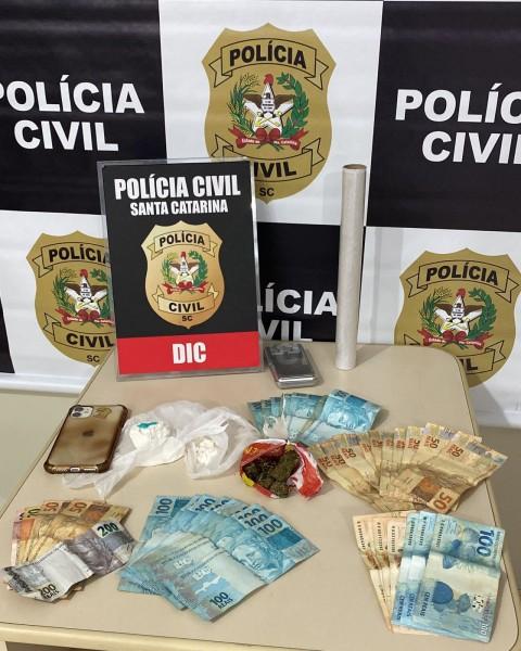 Polícia Civil prende em flagrante jovem por tráfico de drogas em Gravatal