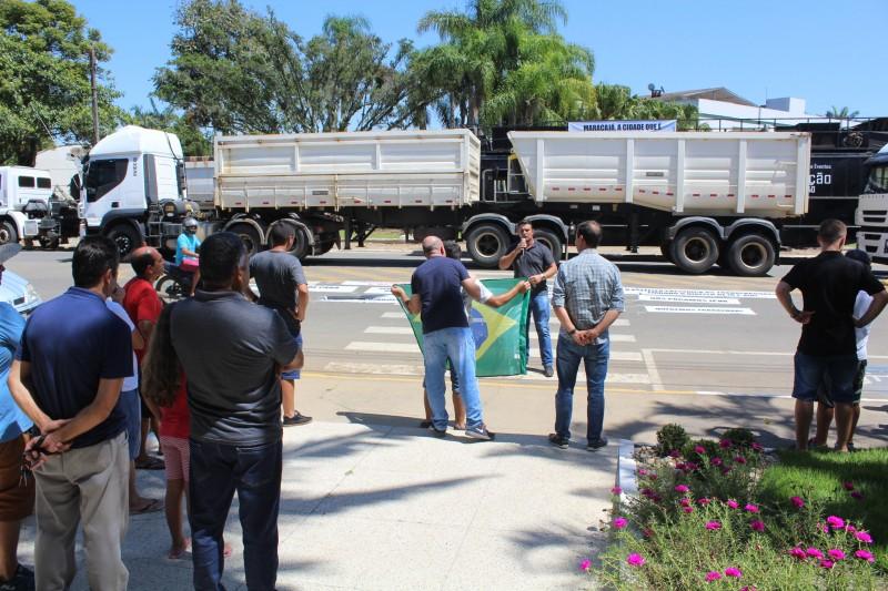 Prefeitos vão debater com caminhoneiros o decreto que proíbe tráfego pesado em rodovias de Maracajá