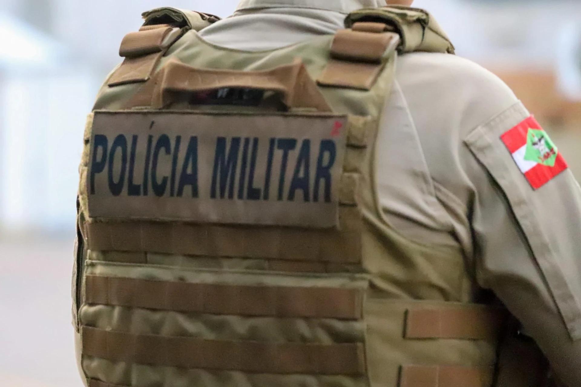 Após ser flagrado com droga, homem alega estar traficando para pagar dívida em Criciúma