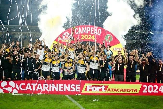 Catarinense 2025 com nova fórmula e disputa mais acirrada