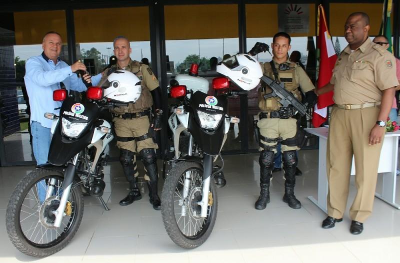 Duas novas motocicletas para a Polícia Militar