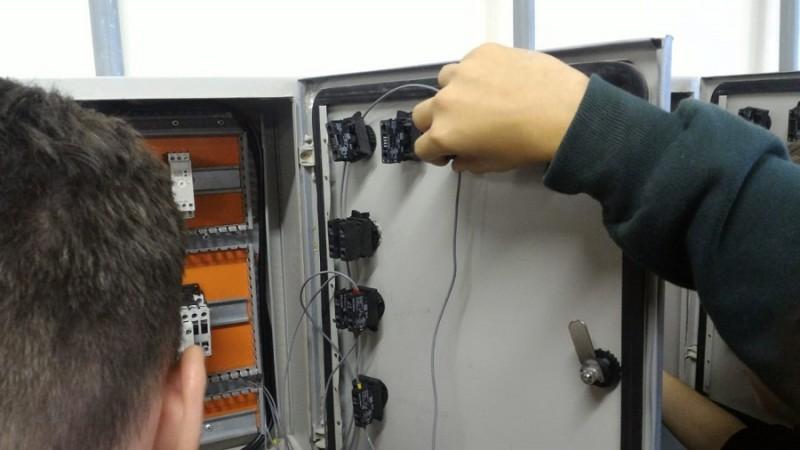 Proetep beneficia estudante de escola pública com desconto em curso técnico