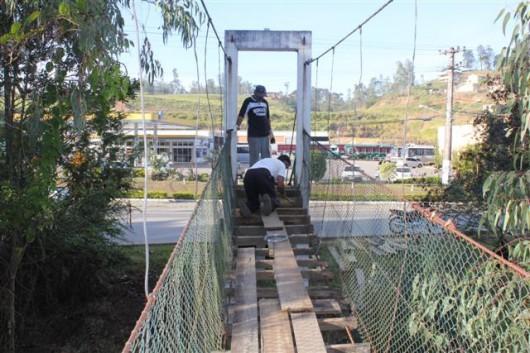 Ponte pênsil no bairro Sumaré está em reforma
