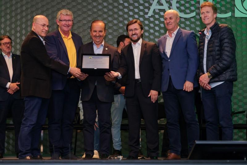 Cooperativas poderão investir 20% do ICMS em projetos de melhorias no sistema elétrico de SC