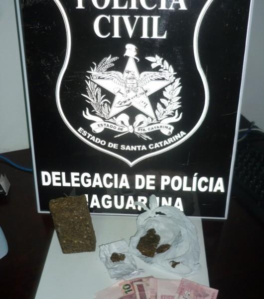  Crack e maconha apreendidos com trio em ônibus que seguia para Jaguaruna