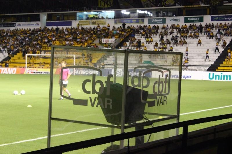 FCF confirma VAR nos dois jogos de Criciúma e Hercílio Luz