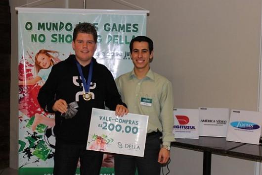 Premiados os vencedores do campeonato de futebol virtual 