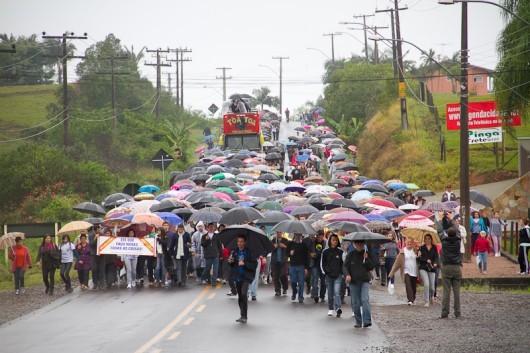 Caminhada Vocacional reúne mais de três mil fiéis 