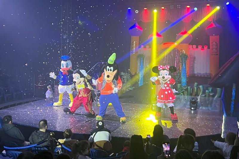 No estacionamento do Criciúma Shopping, Circo Ático traz shows inéditos com clássicos da Disney