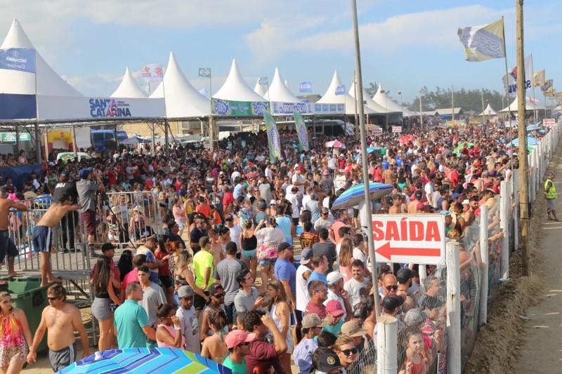 28ª Arrancada de Caminhões encerra com recorde de pilotos e de público
