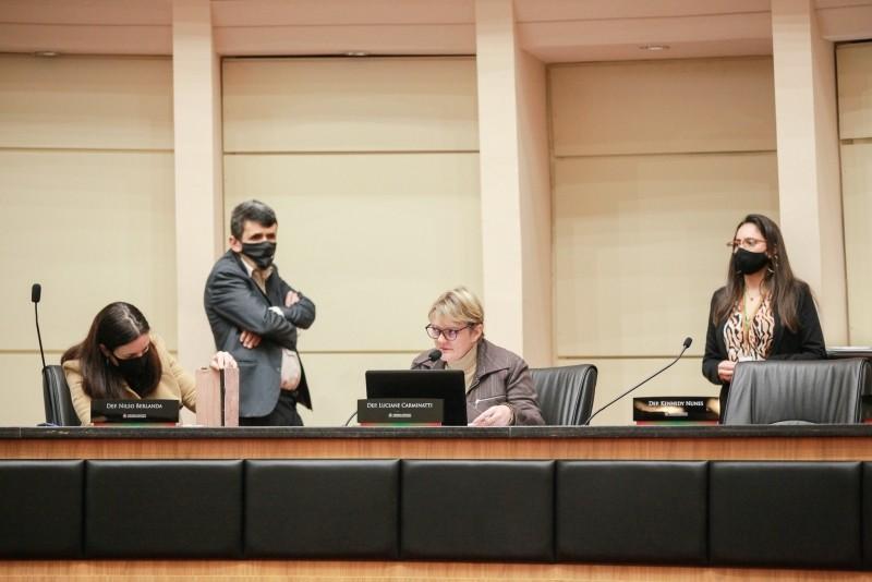 Comissão de Finanças acata PEC para reajuste salarial do magistério