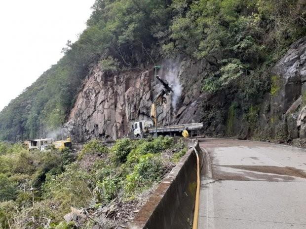 Serra do Rio do Rastro ficará fechada entre as 7 horas de terça-feira e 19 horas de quinta-feira