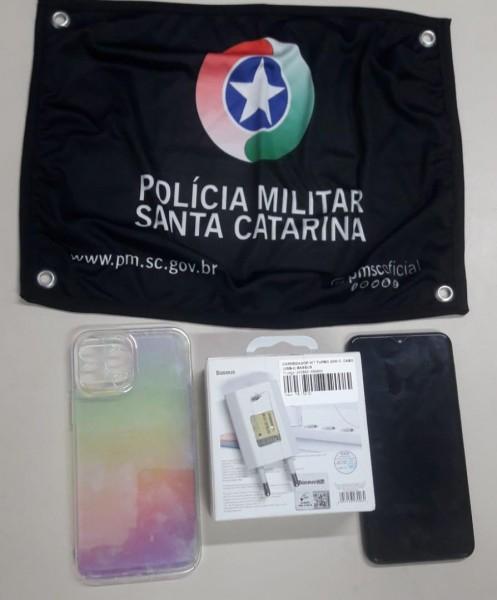 Vendedores são ameaçados com facas e celulares são roubados no bairro Próspera