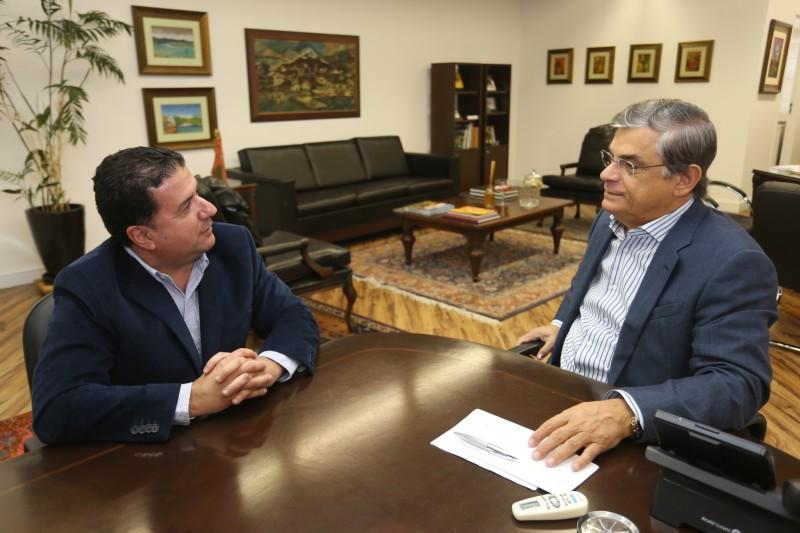 Pavimentação da estrada do Rio Carvão é discutida com vice-governador
