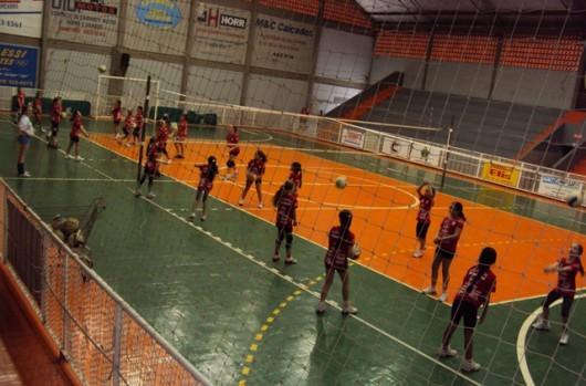 Escolinhas de vôlei de Forquilhinha retomam atividades
