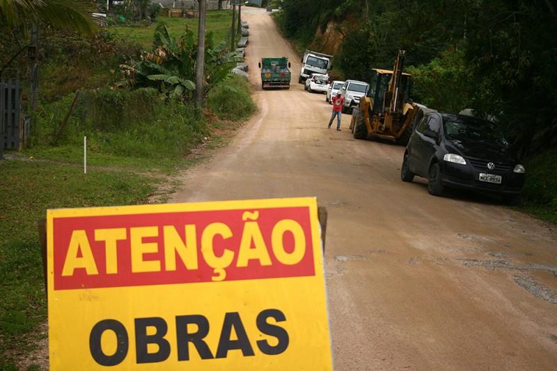 Frente de obras para pavimentação da rua Padre Hercílio Capeller começa a ser organizada
