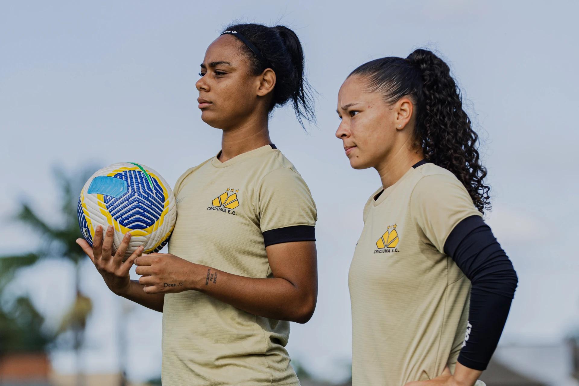 Catarinense: Meninas Carvoeiras enfrentam o Marcílio Divas pela terceira rodada