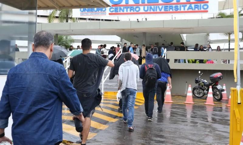 Prazo para pedir dispensa da prova do Enade 2023 segue até fevereiro