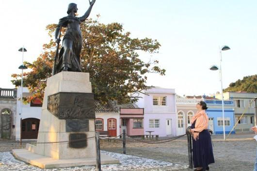 Descendente de Anita Garibaldi visita Laguna