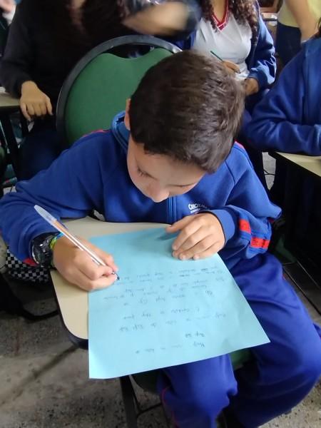 Estudantes e profissionais da rede municipal de ensino de Criciúma se destacam em concurso literário