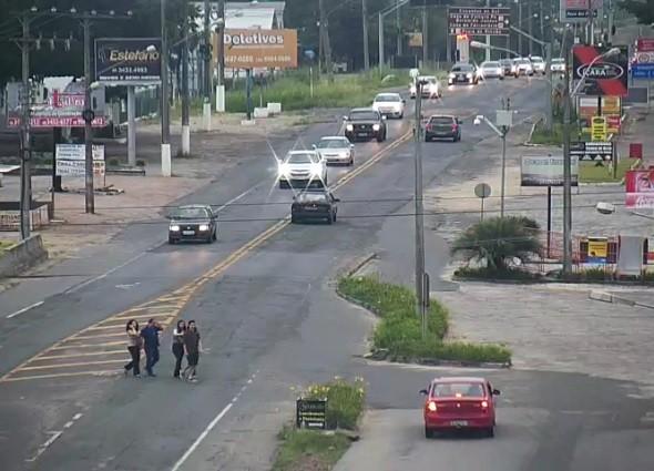 Domingo de trânsito intenso nas rodovias do Sul catarinense