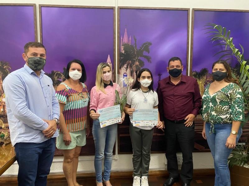 Alunos de Cocal do Sul recebem medalhas de prata e bronze em prêmio nacional