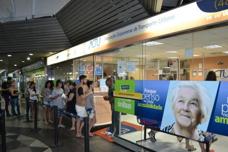 Estudantes devem realizar o recadastro do Criciumacard