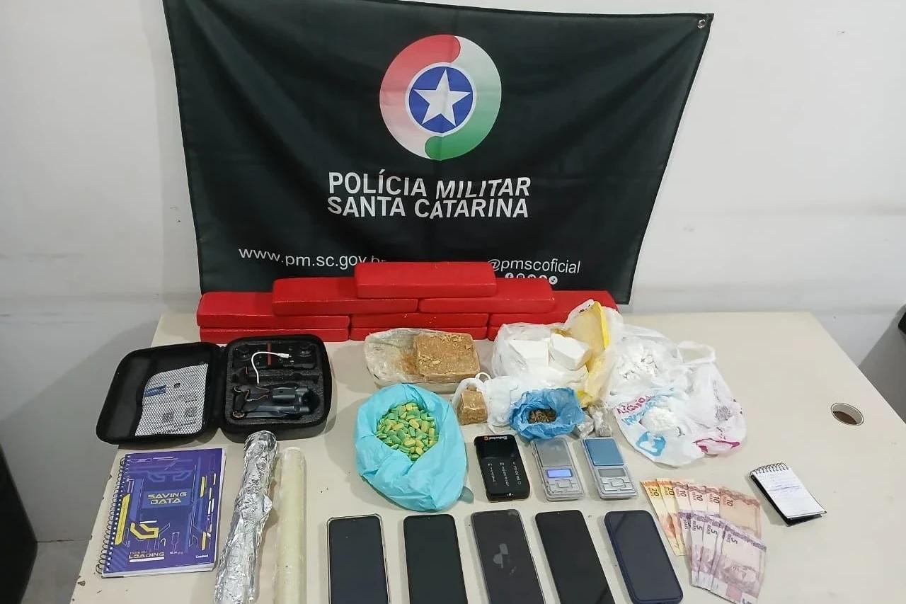 Vídeo: integrante de organização criminosa é presa com mais de sete quilos de drogas