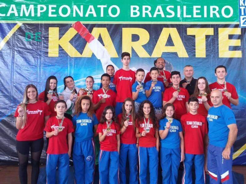 Caratecas conquistam 18 medalhas e cinco vagas para o Sul-Americano