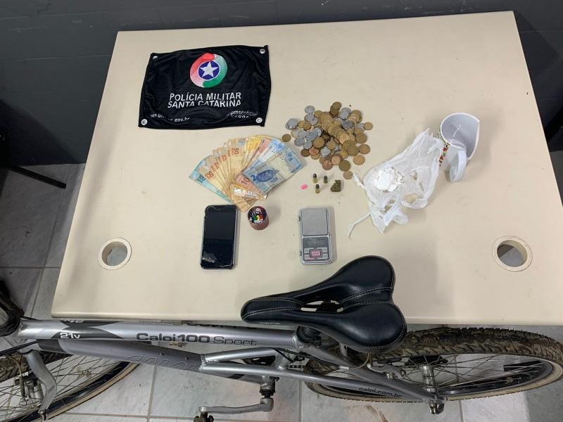 Homem tenta vender bicicleta furtada em Criciúma e acaba preso pela PM