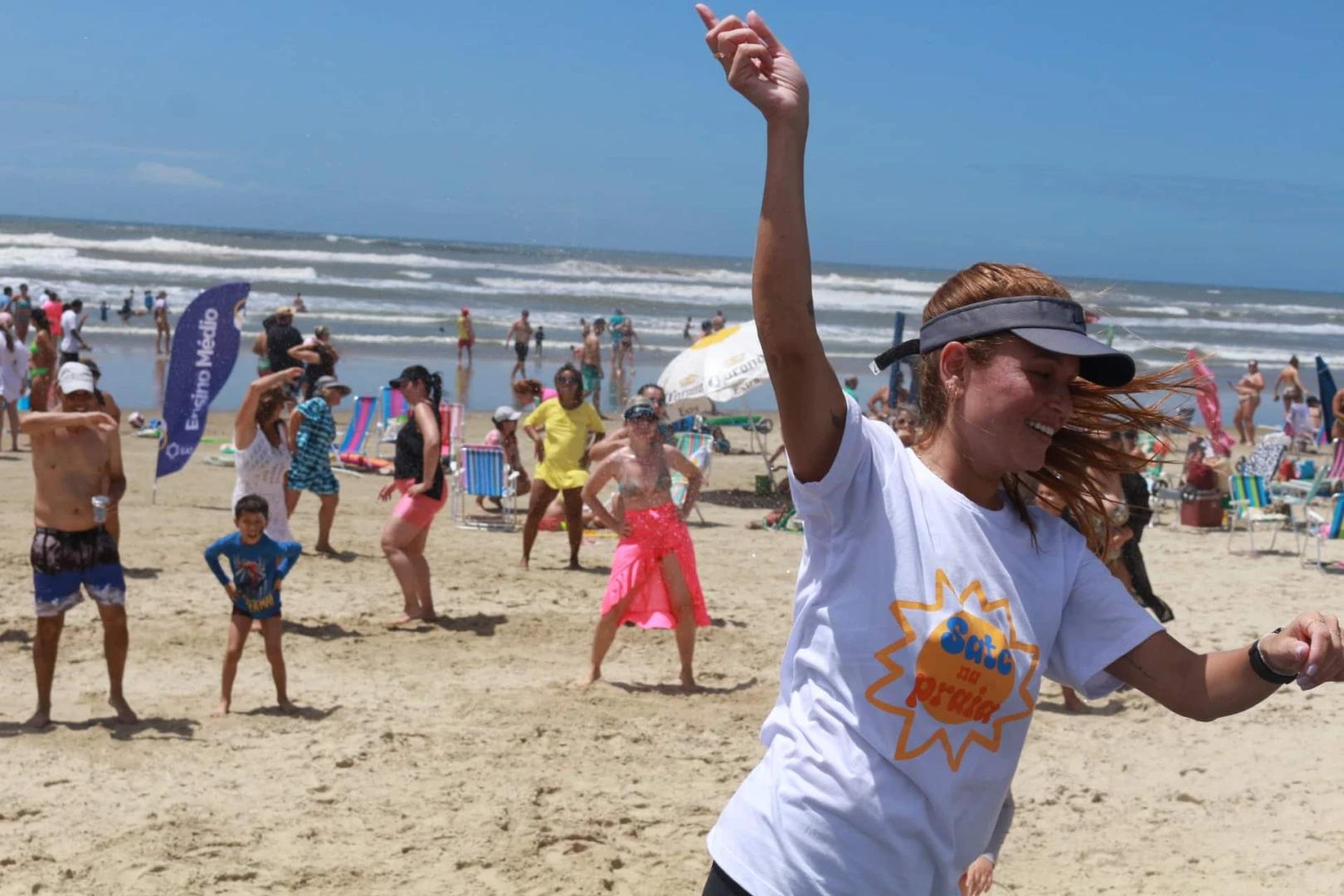 Satc na Praia retorna em 2025 com programação para toda a família