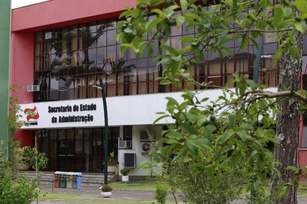 Estado abre processo seletivo para contratação de médicos peritos; Criciúma está entre as opões