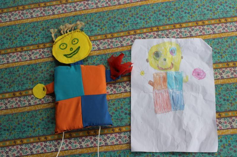 Bonecos feitos à mão fazem parte de projeto cultural — foto 2