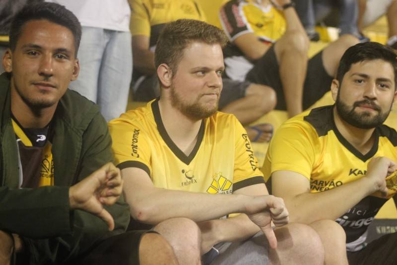 Recorde negativo e torcida sonolenta no Majestoso — foto 2