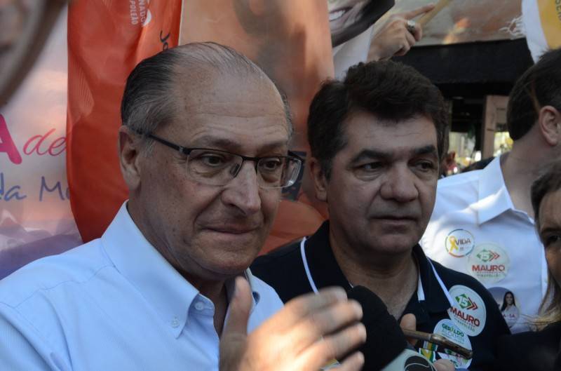 Em agenda no Sul, Geraldo Alckmin visita praça Nereu Ramos — foto 1