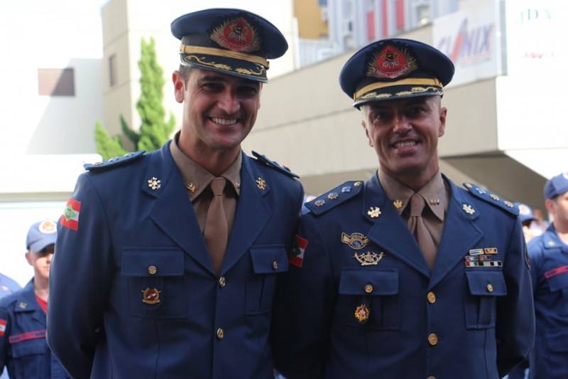 Corpo de Bombeiros promove solenidade de promoção, entregas de medalhas e homenagens aos militares — foto 2