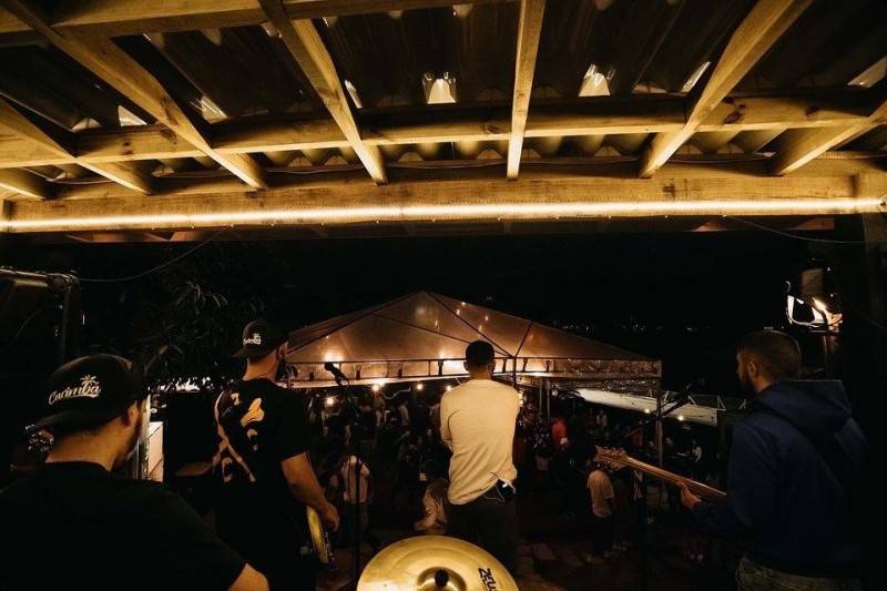 Banda Cacimbá lança música falando sobre um amor de verão — foto 1