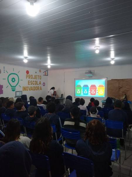 Projeto da Unesc leva conscientização sobre o lixo marinho à escolas da região — foto 1