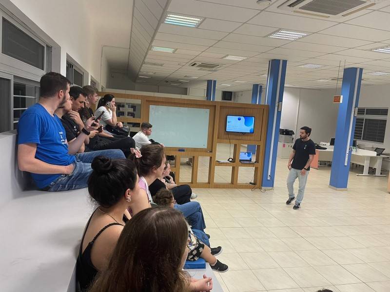 Alunos de Publicidade e Propaganda da UniSatc vão criar estratégias de marketing para startups — foto 2