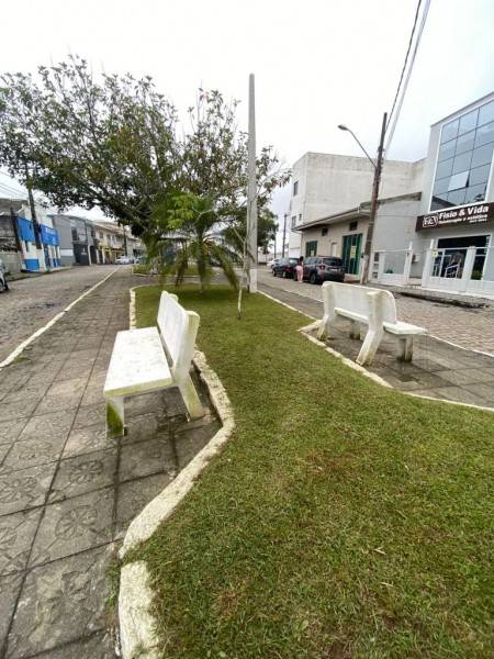 Laguna: Fundação Irmã Vera realiza manutenção nas praças, postos de saúde e espaços públicos — foto 4